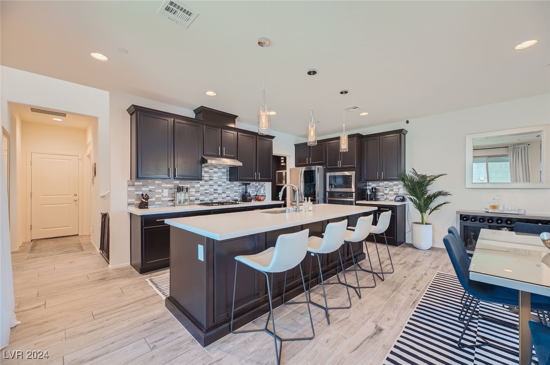 980 East Sunset Road