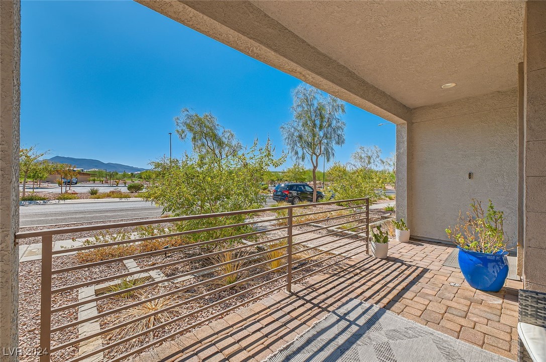 980 East Sunset Road