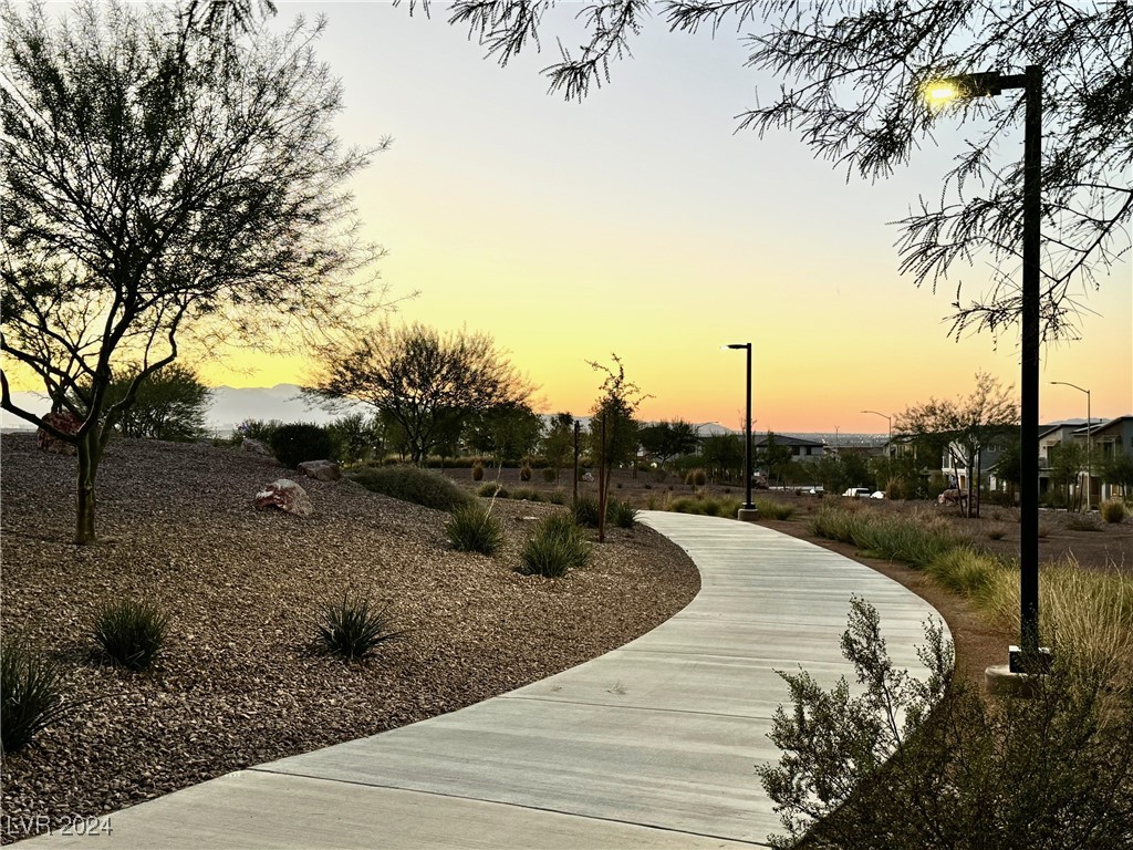 980 East Sunset Road