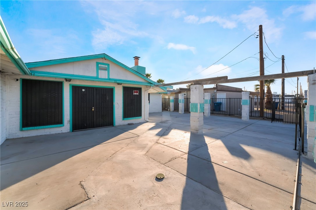 3759 Glen Avenue