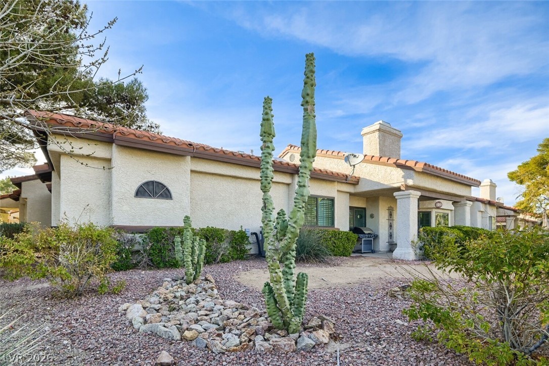 3102 La Mancha Way