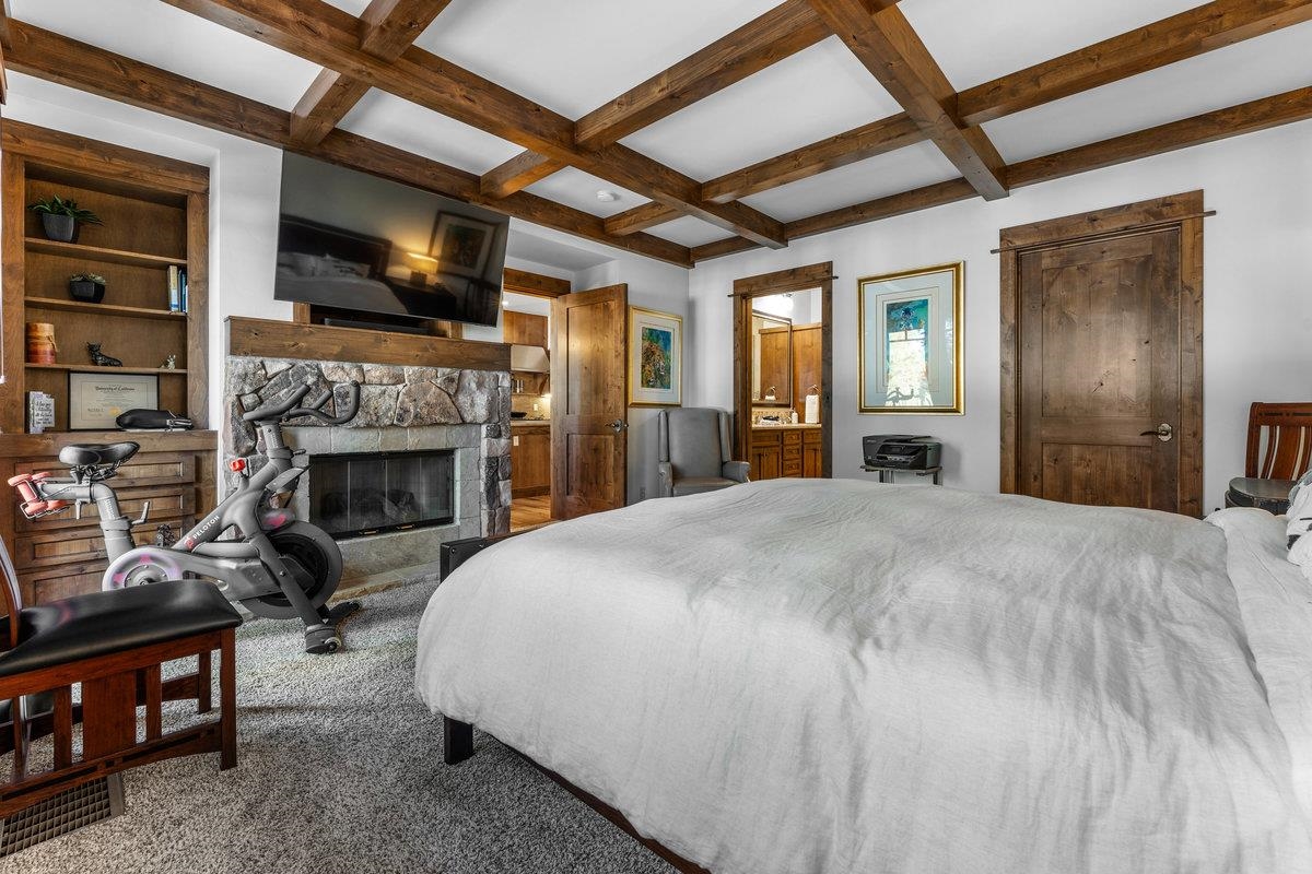 12486 Villa Court Unit: 9