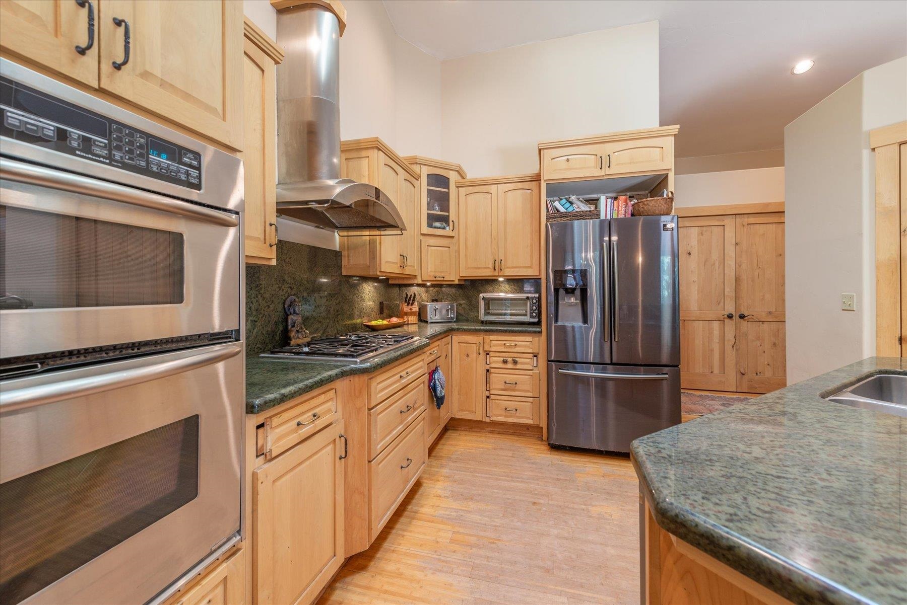 11013 Beacon Road