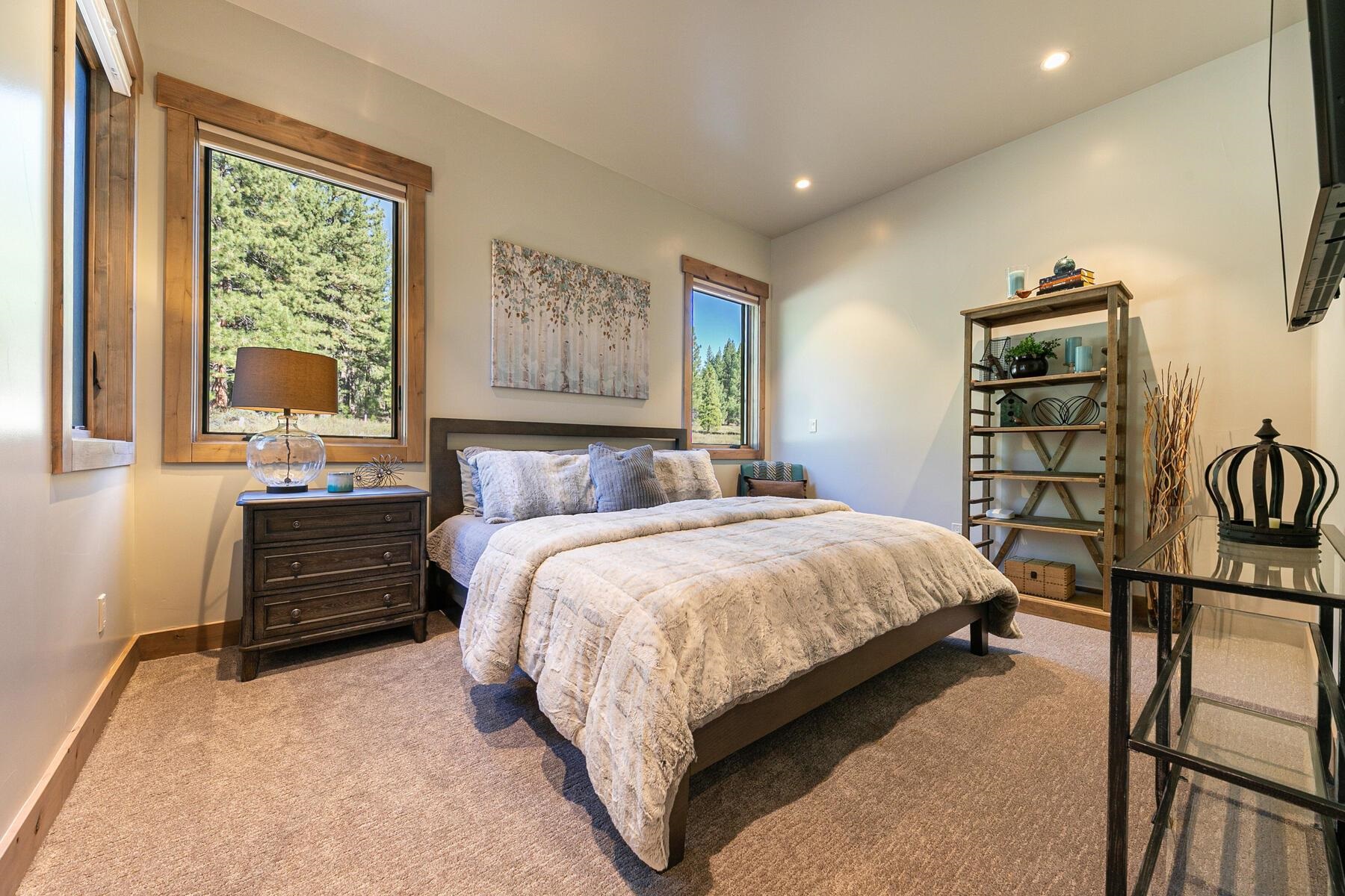 12682 Horizon Drive