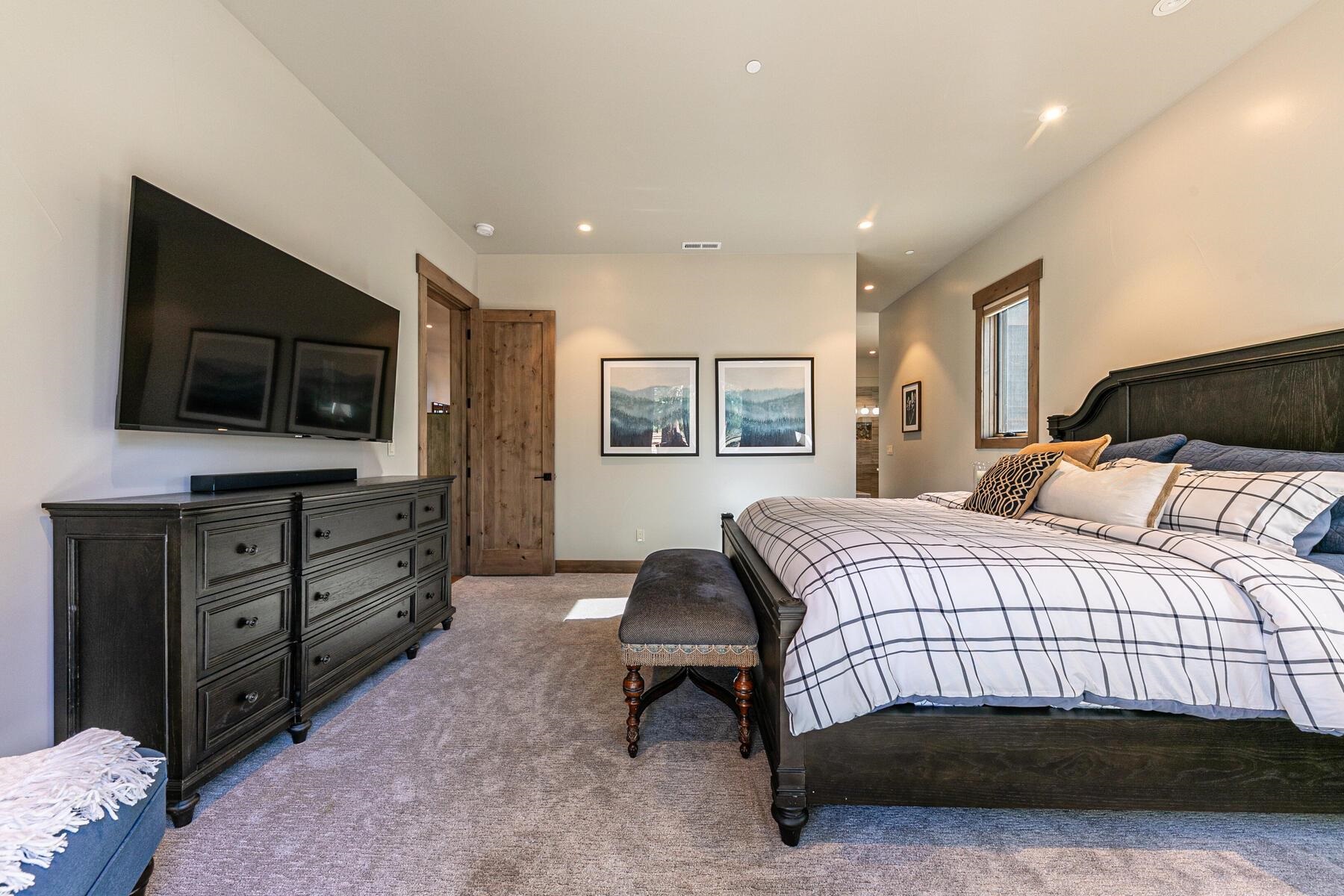 12682 Horizon Drive
