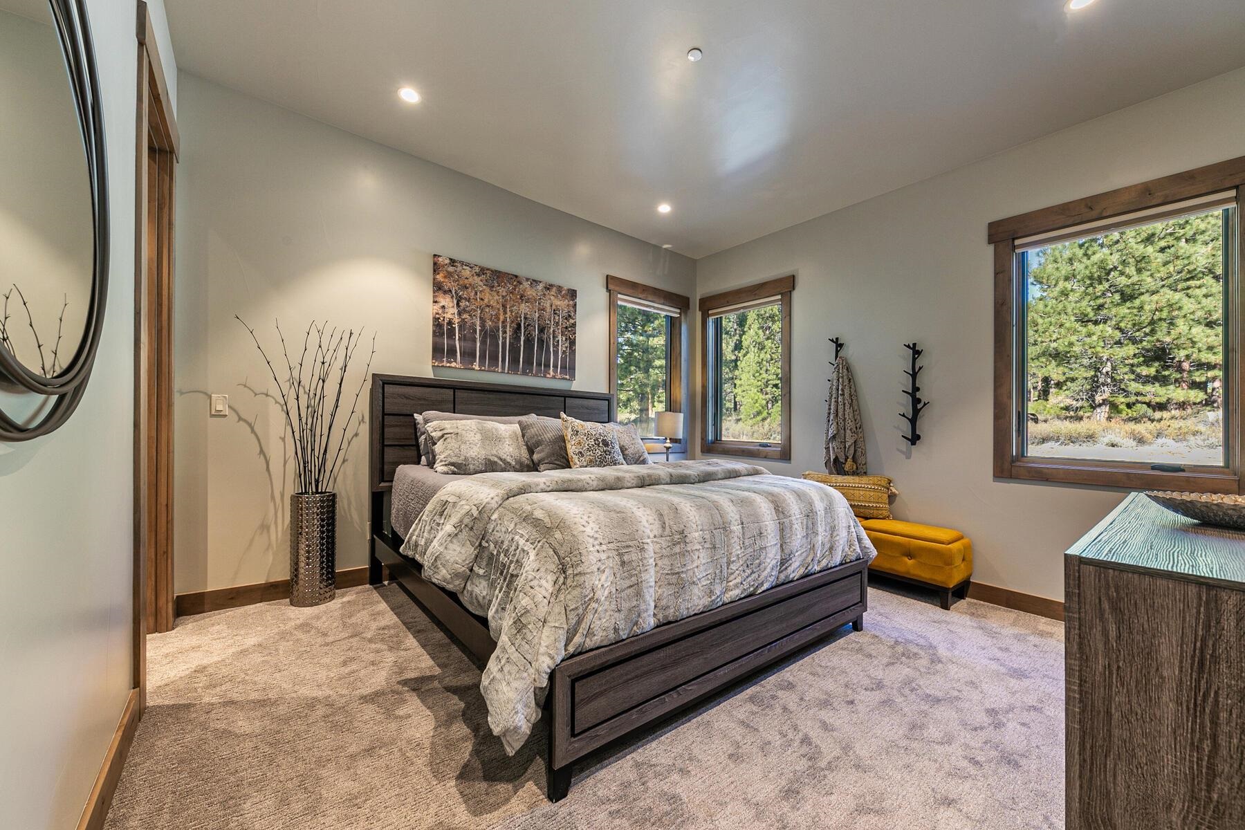 12682 Horizon Drive
