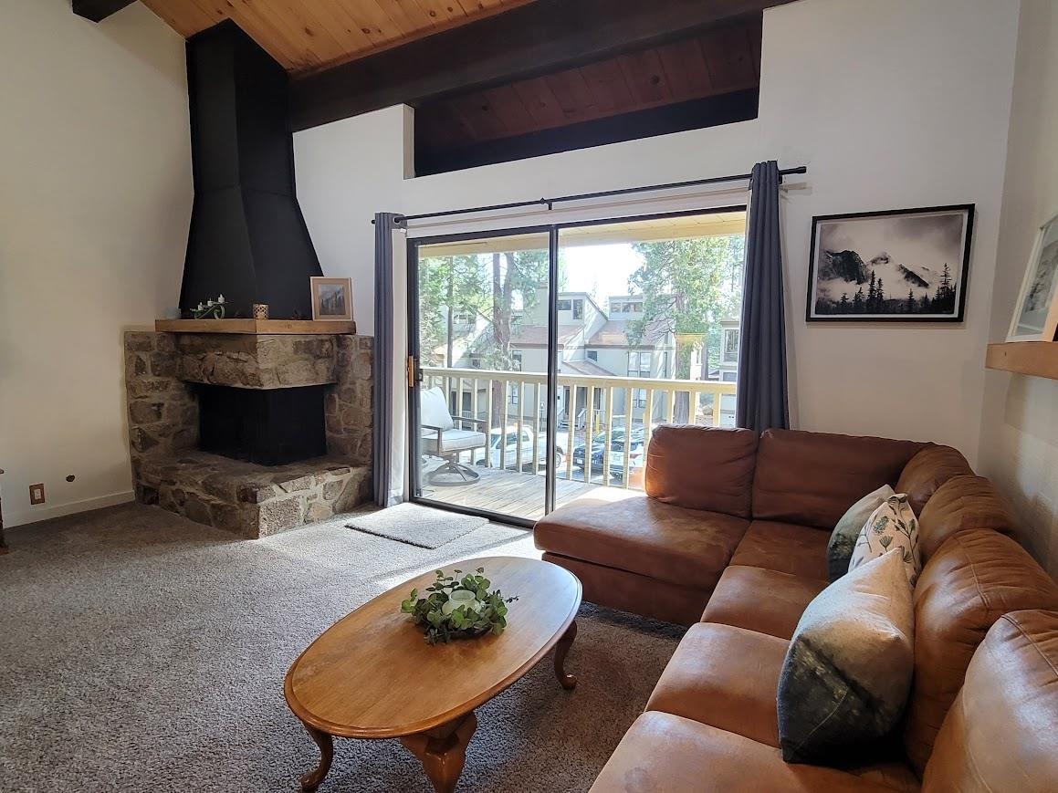 1001 Commonwealth Drive Unit: 95
