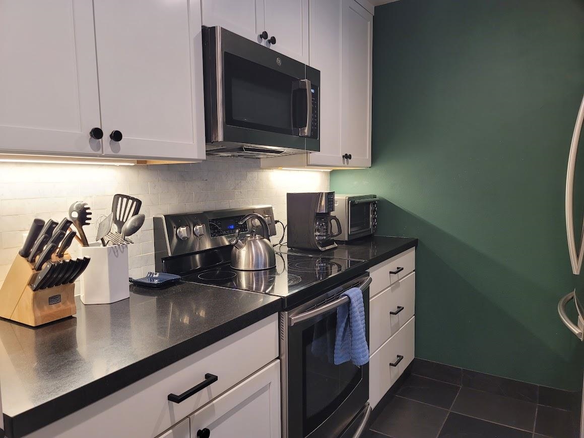 1001 Commonwealth Drive Unit: 95