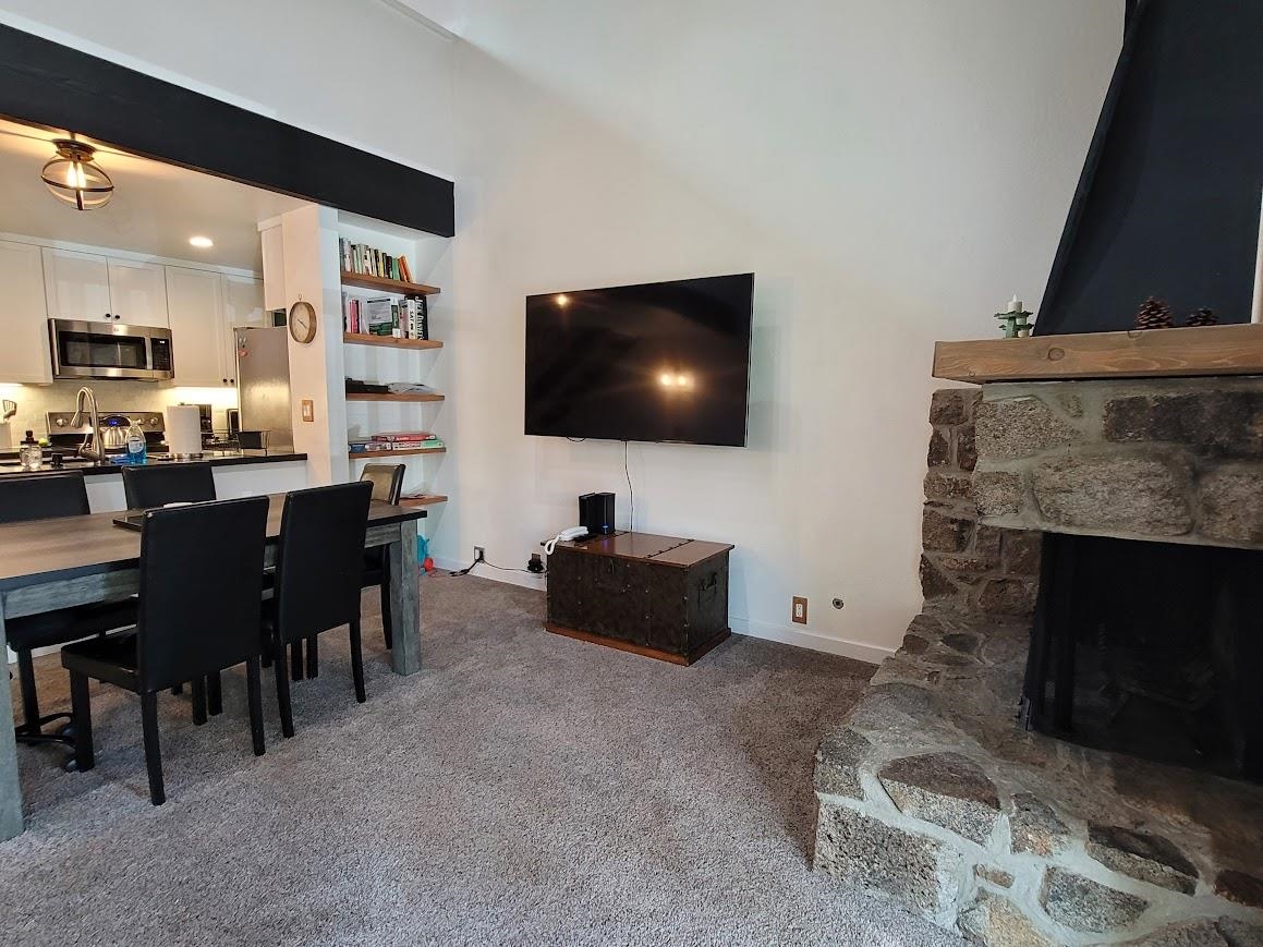 1001 Commonwealth Drive Unit: 95