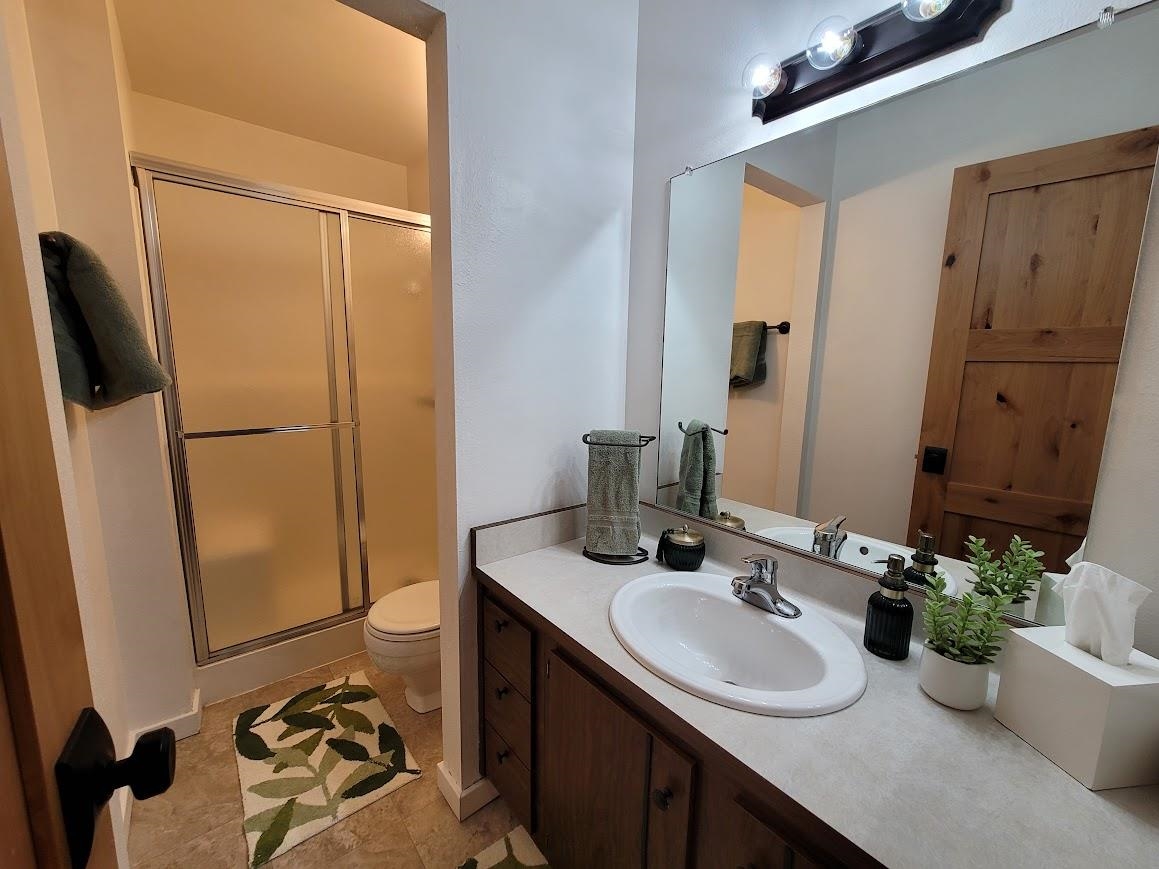 1001 Commonwealth Drive Unit: 95