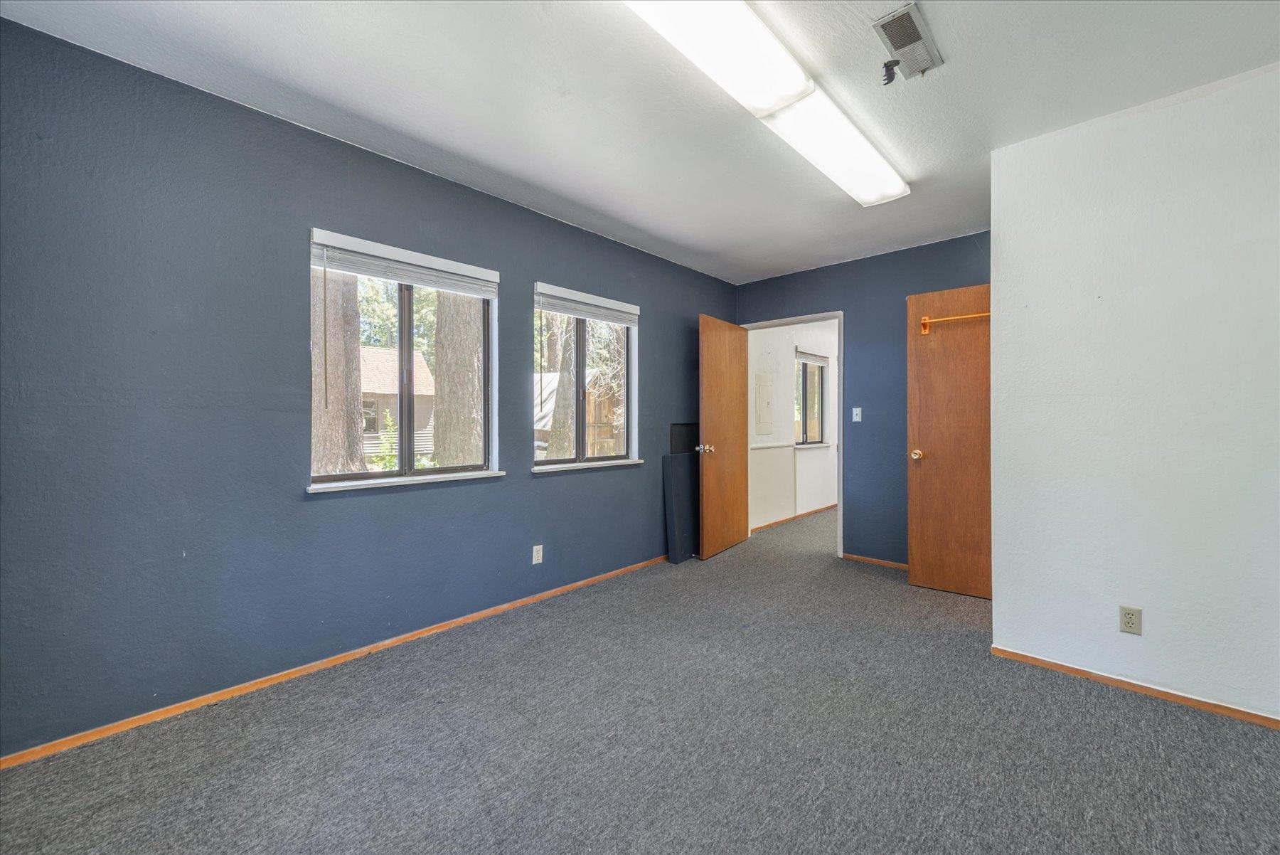 2600 Lake Forest Road