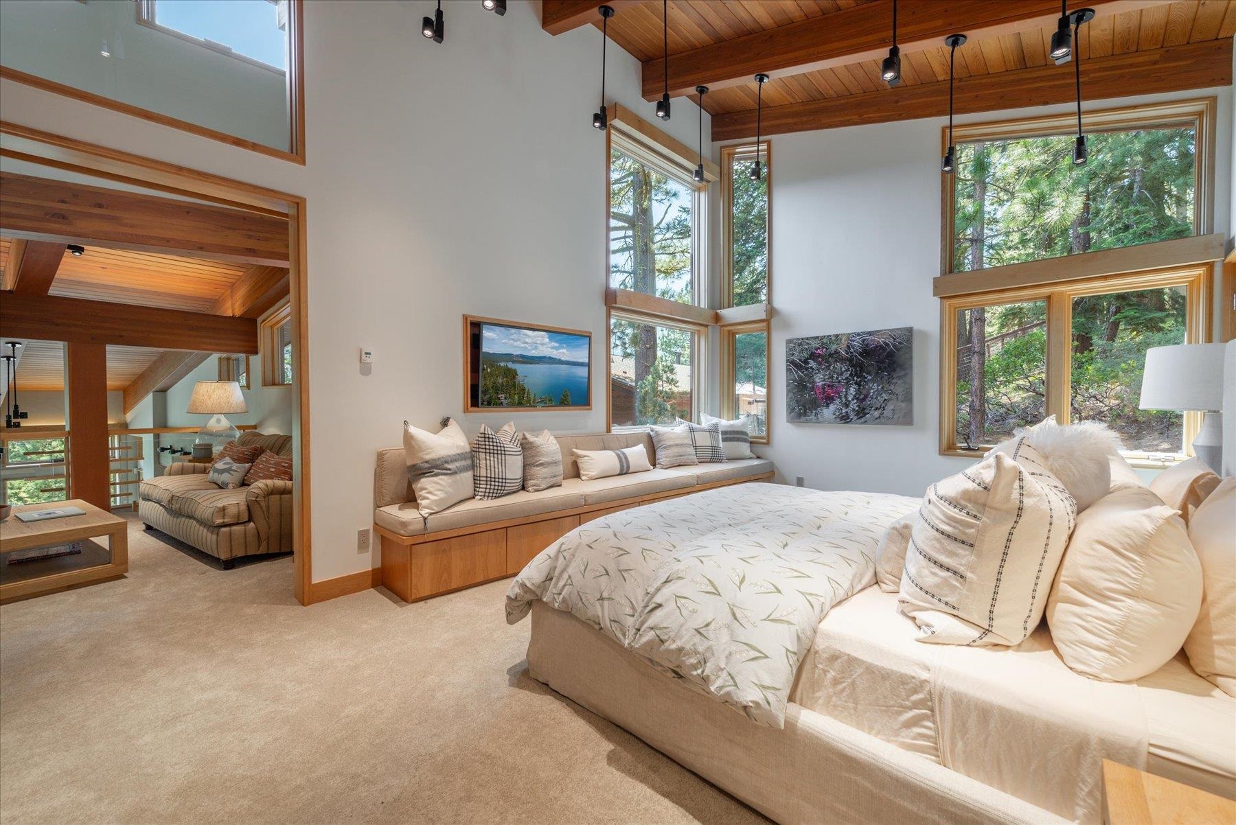 568 Hidden Lake Court