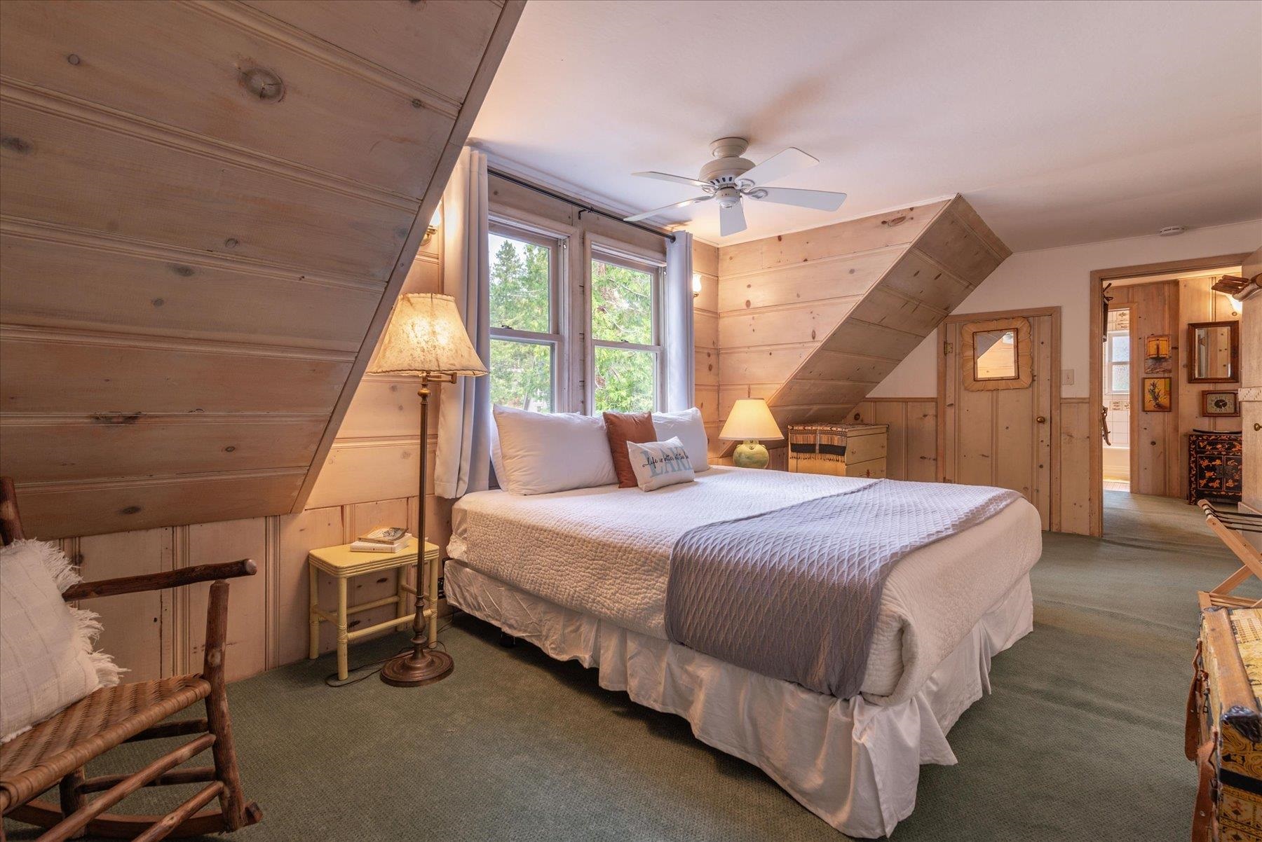 6480 North Lake Boulevard