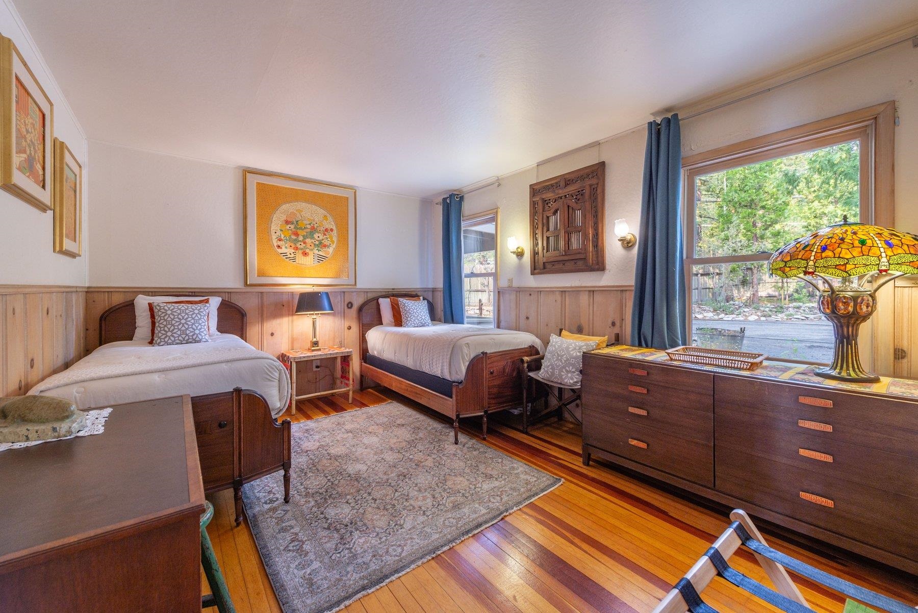 6480 North Lake Boulevard