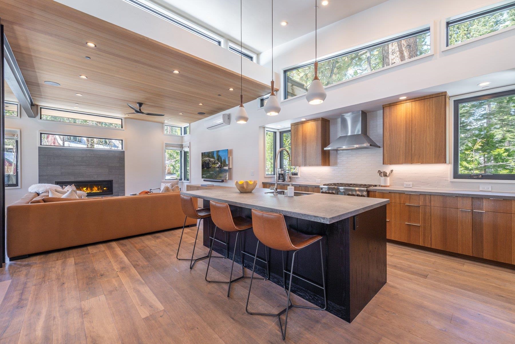 120 Old Cedars Place