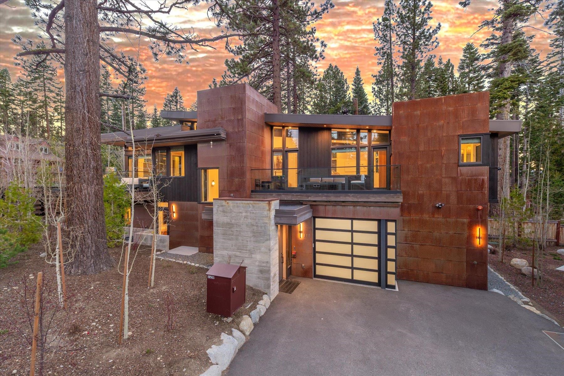 120 Old Cedars Place