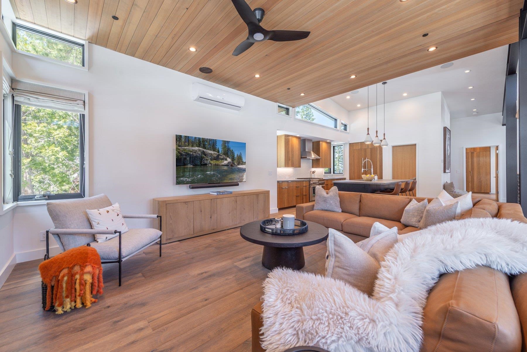 120 Old Cedars Place