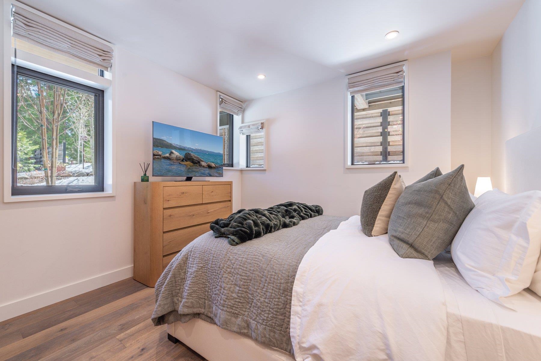 120 Old Cedars Place