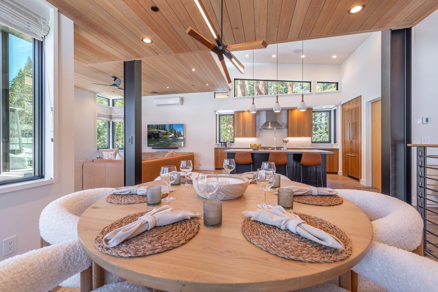 120 Old Cedars Place