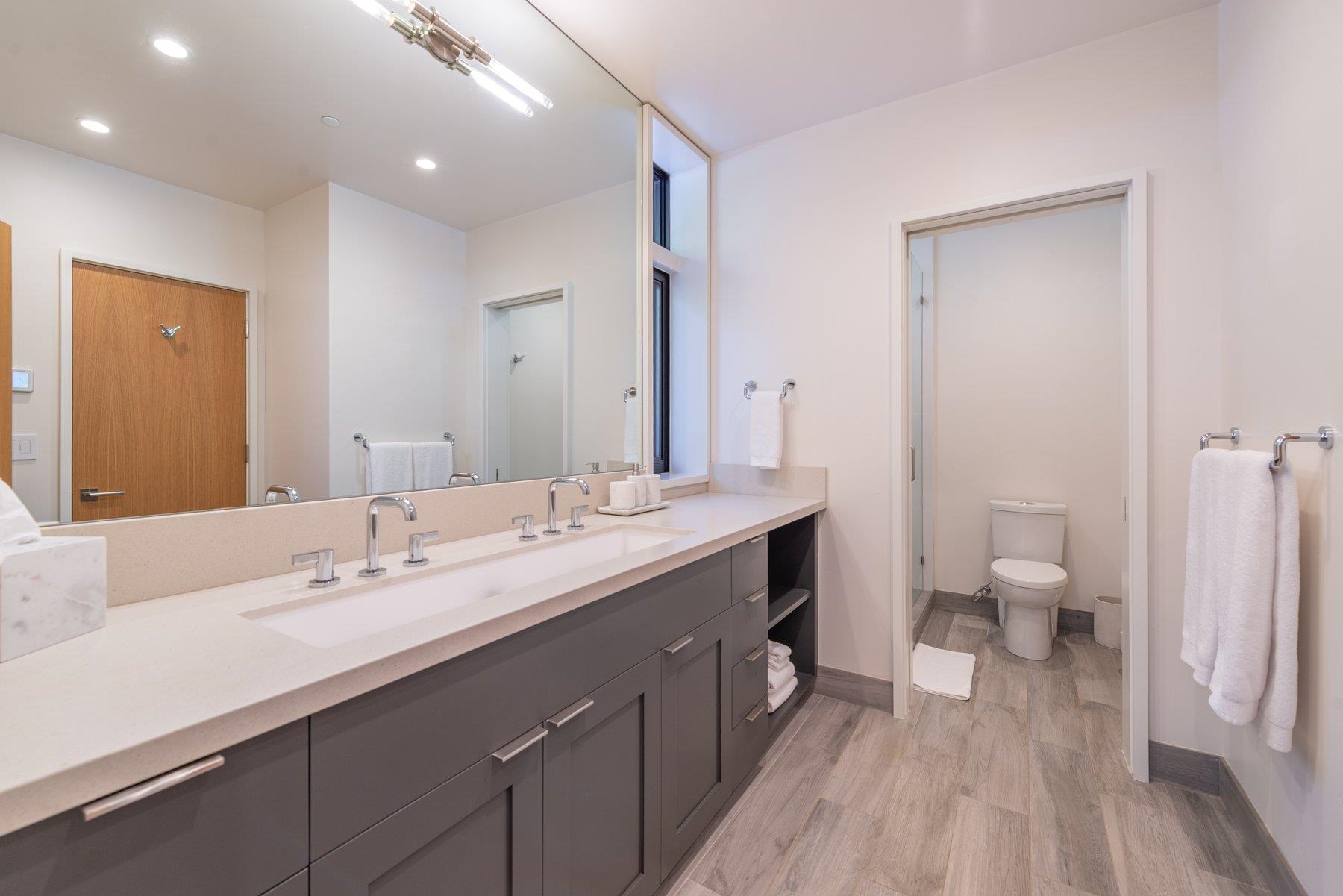 120 Old Cedars Place