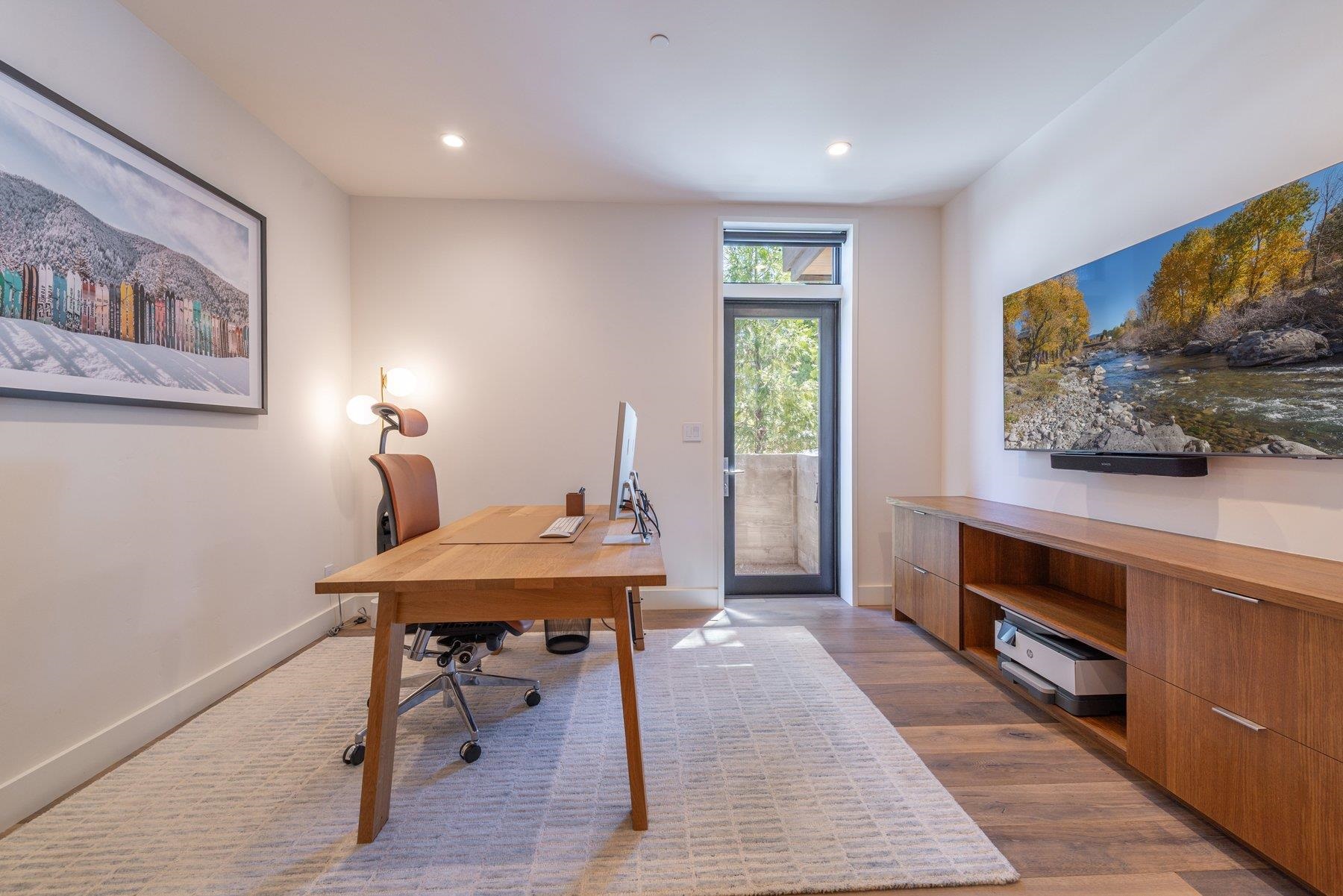 120 Old Cedars Place