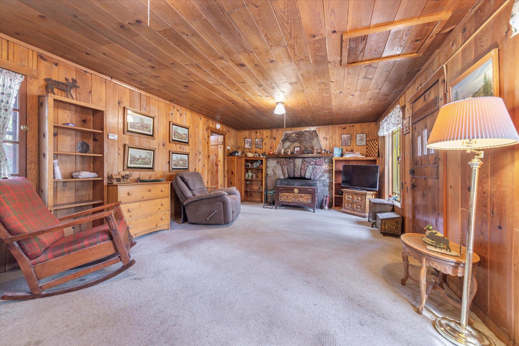 2535 Lake Forest Road