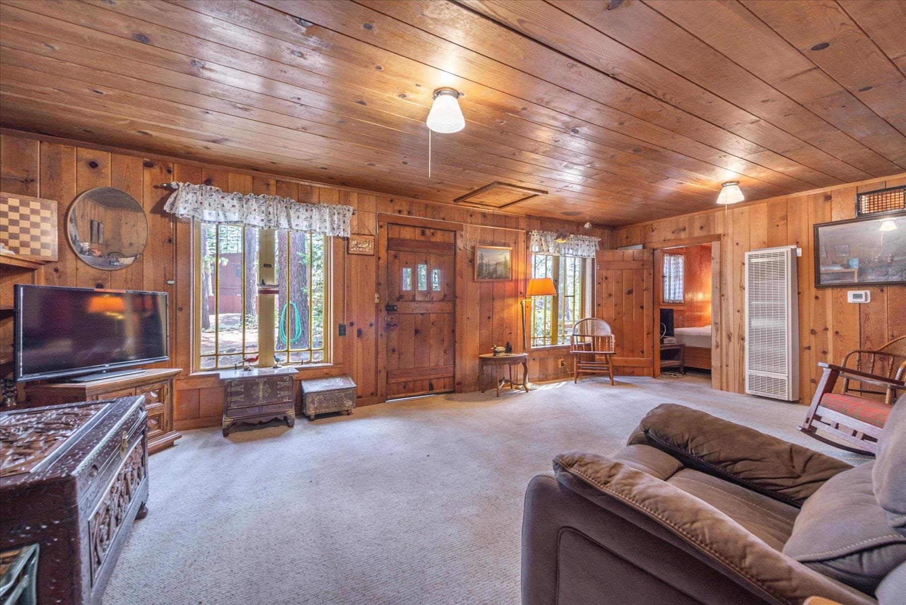 2535 Lake Forest Road