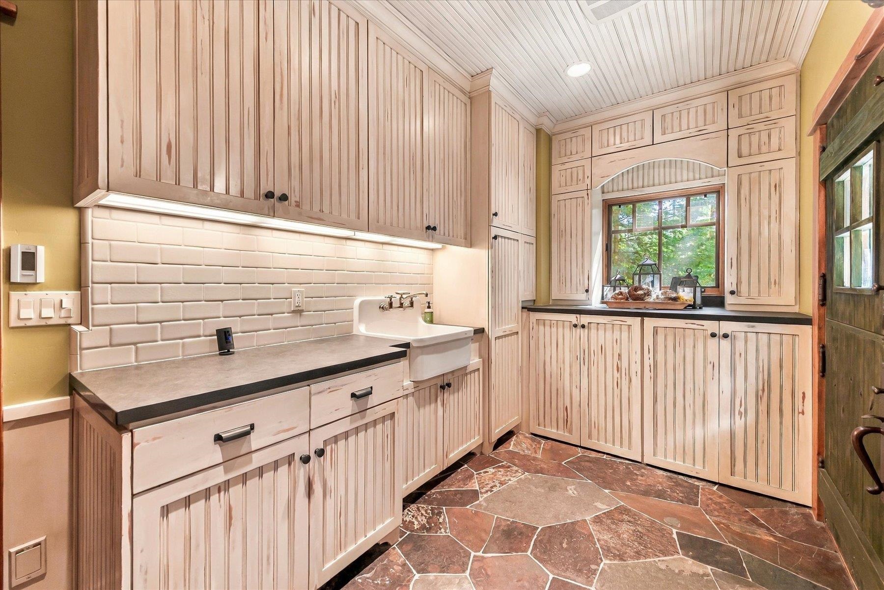 203 Quiet Walk Road