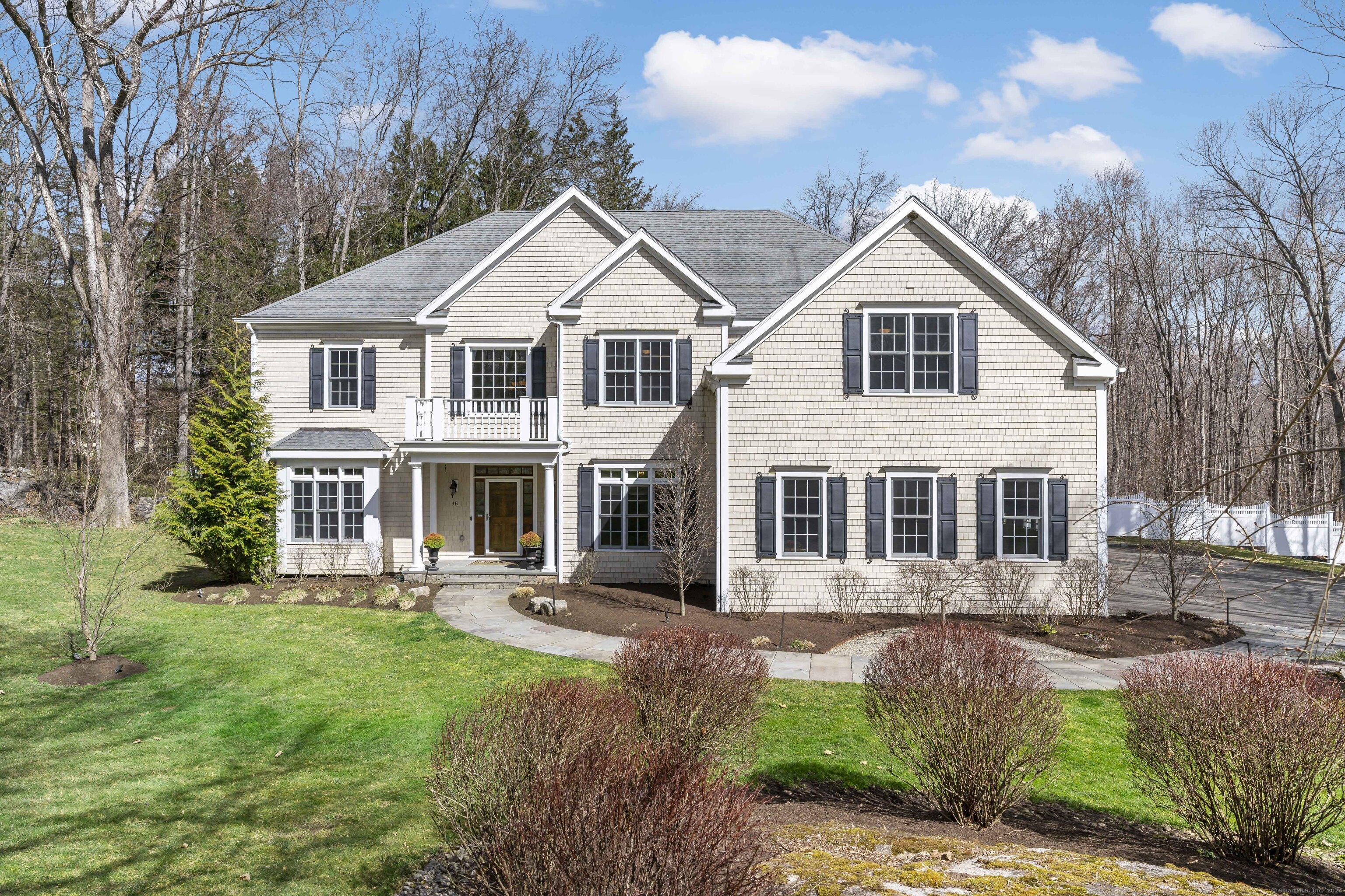 16 Great Rocks Place