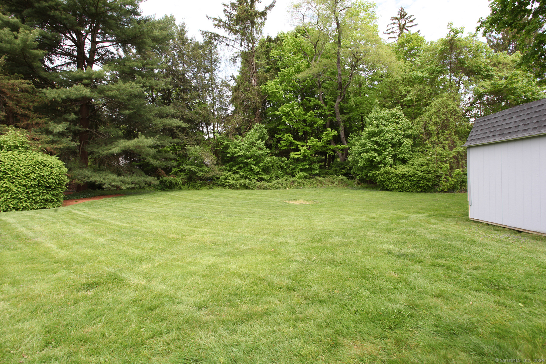 11 Deerfield Road