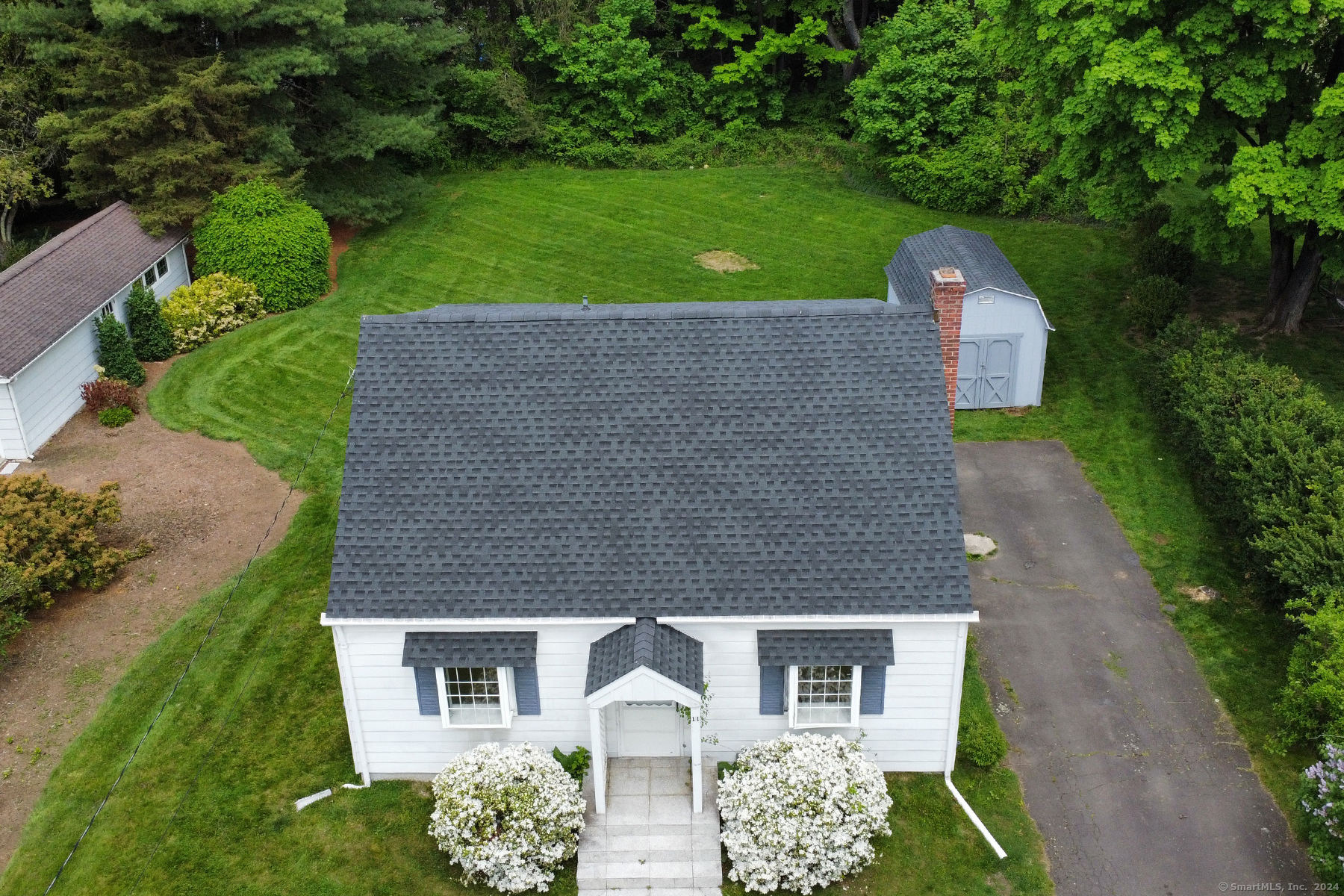 11 Deerfield Road