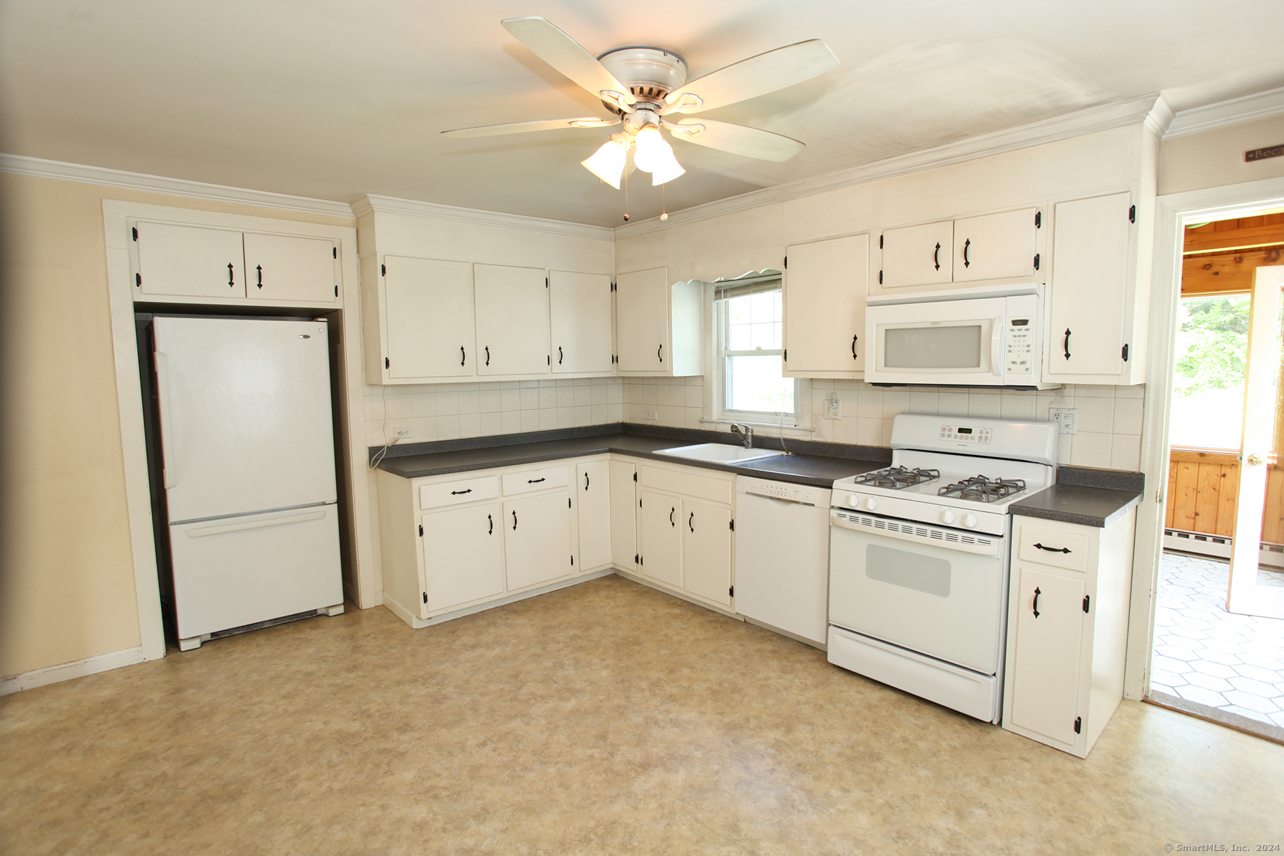 11 Deerfield Road