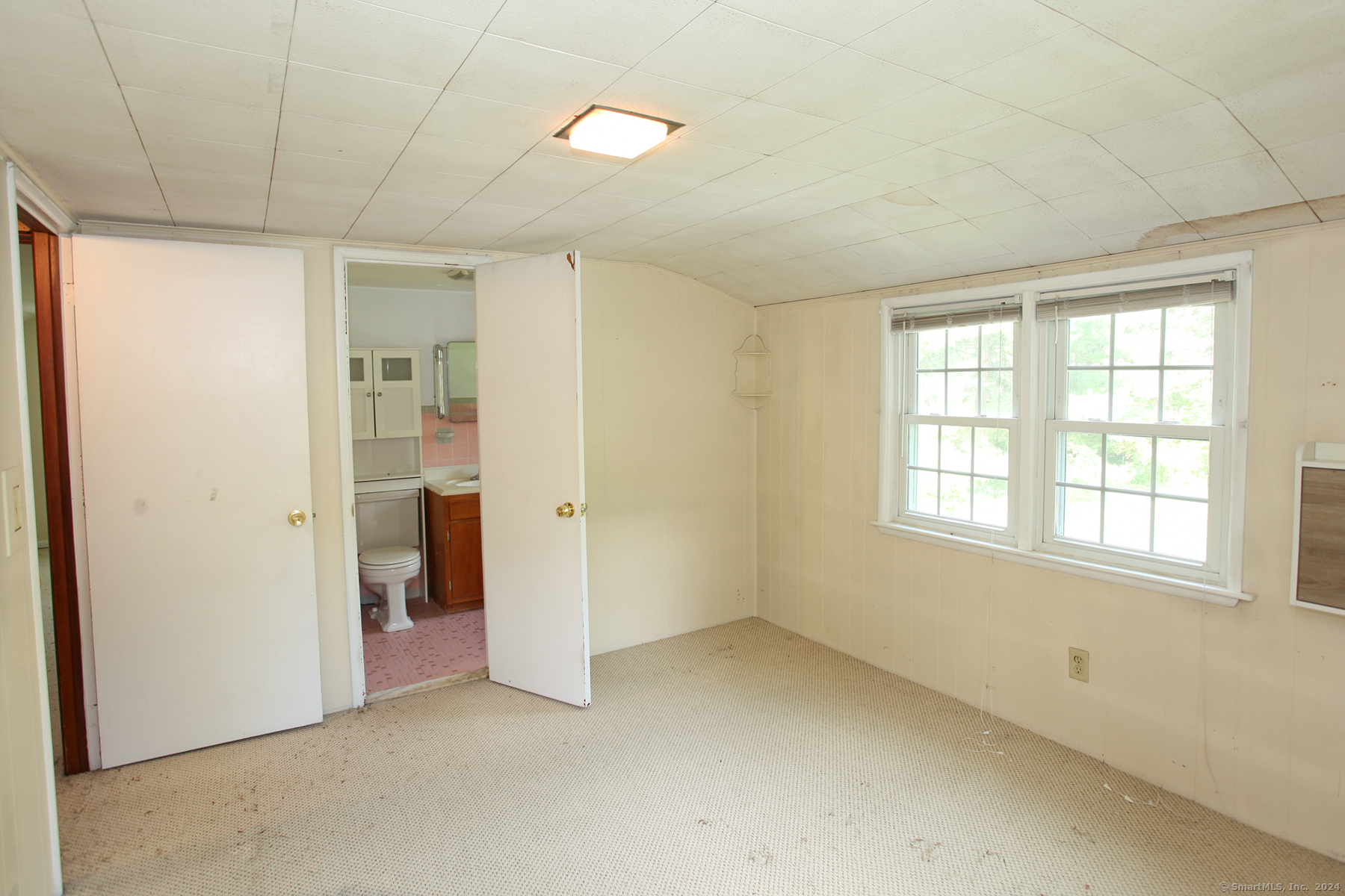 11 Deerfield Road