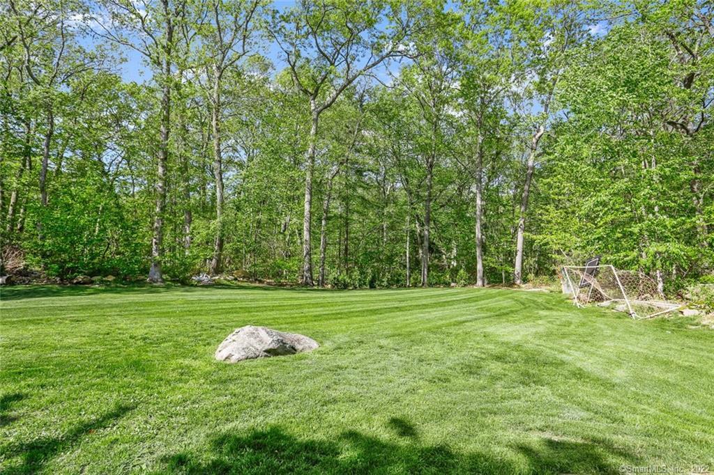55 Ledgewood Drive