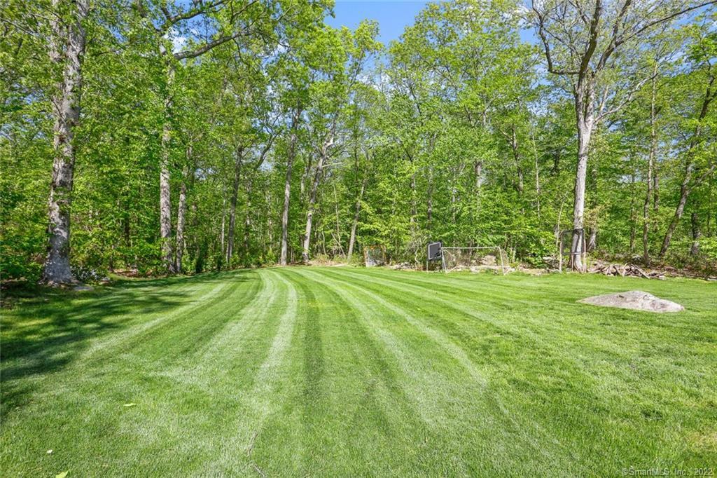 55 Ledgewood Drive