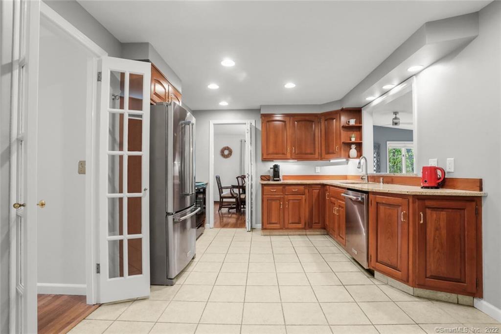 55 Ledgewood Drive