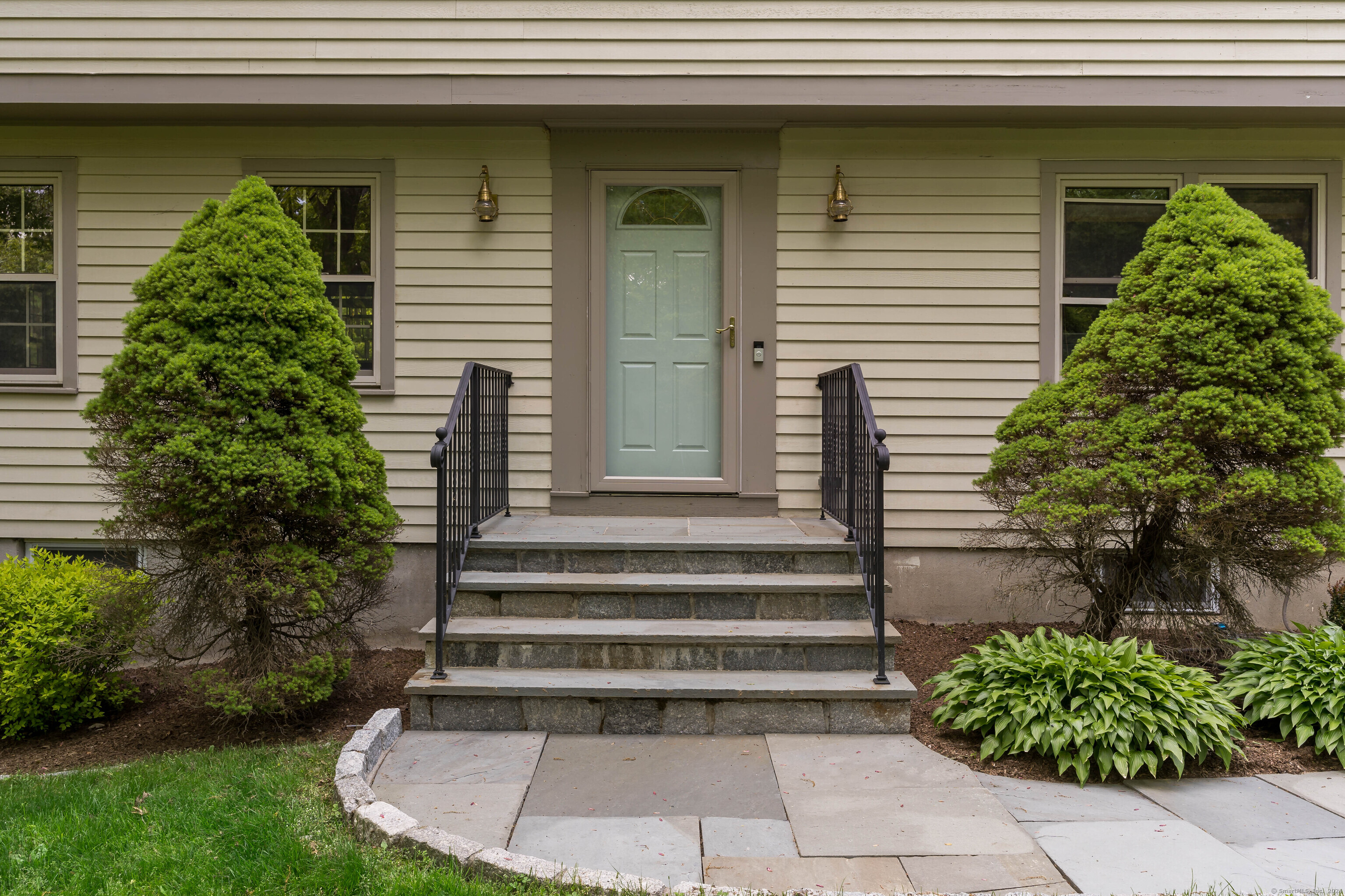 55 Ledgewood Drive