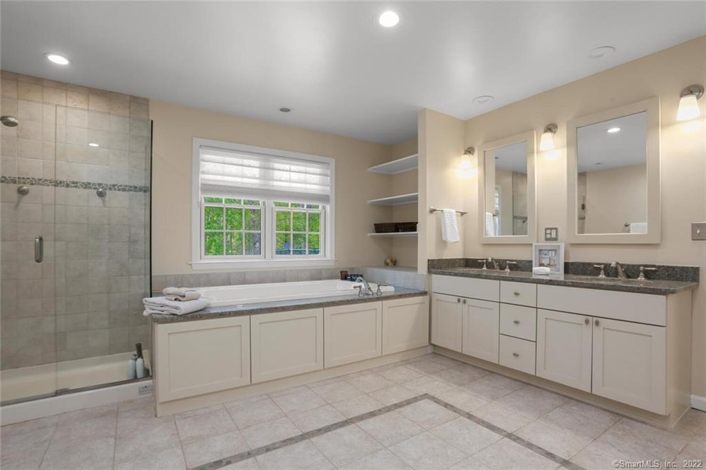 55 Ledgewood Drive