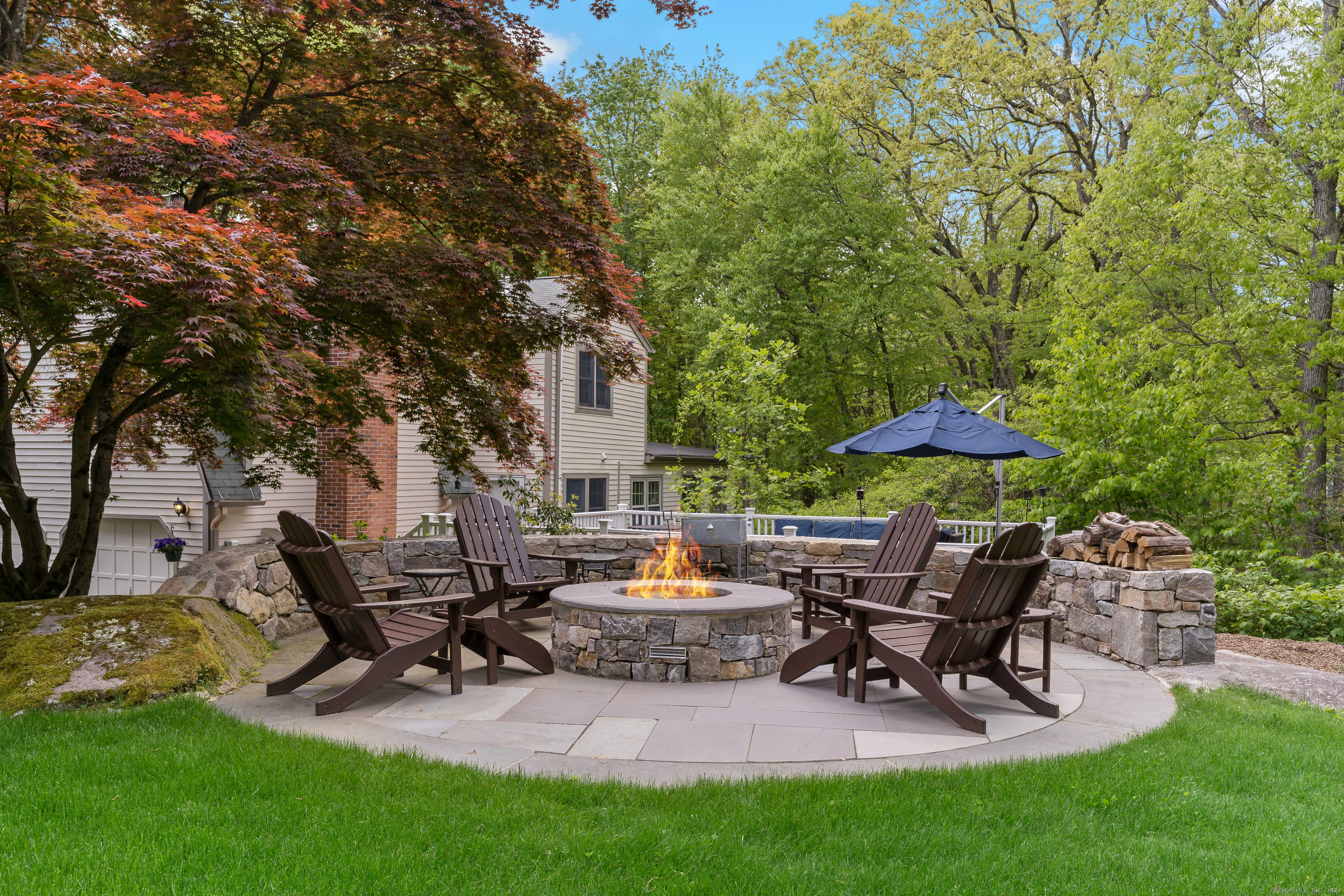 55 Ledgewood Drive