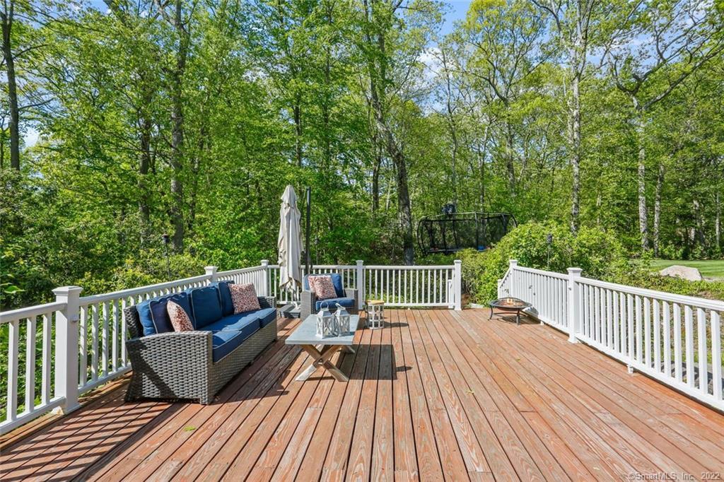 55 Ledgewood Drive