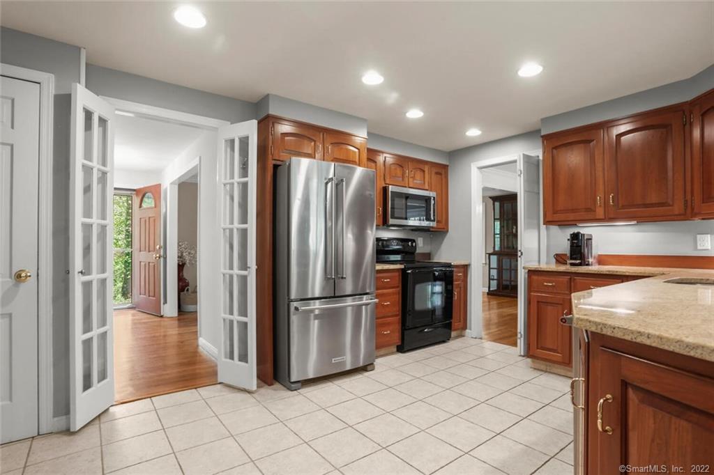 55 Ledgewood Drive