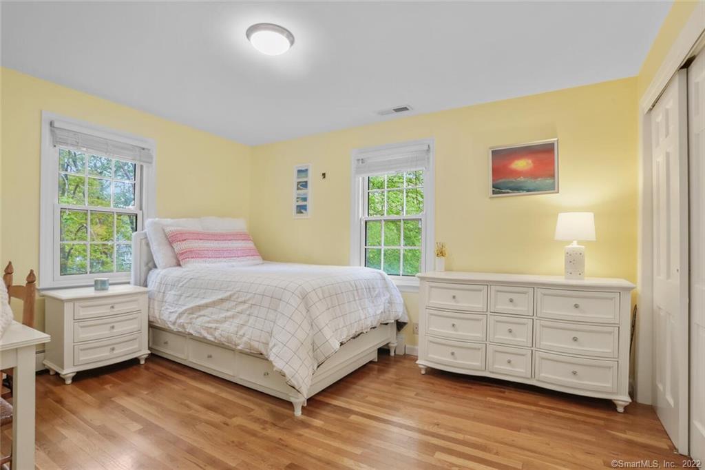 55 Ledgewood Drive