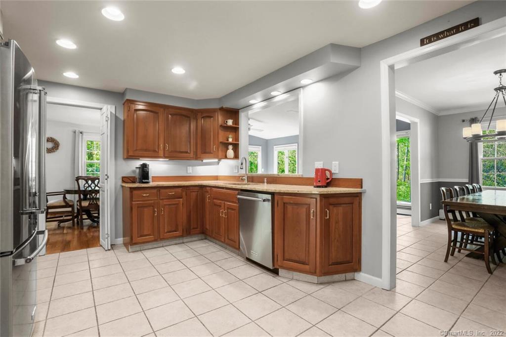 55 Ledgewood Drive