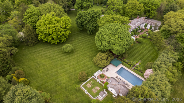36 Chestnut Hill Road
