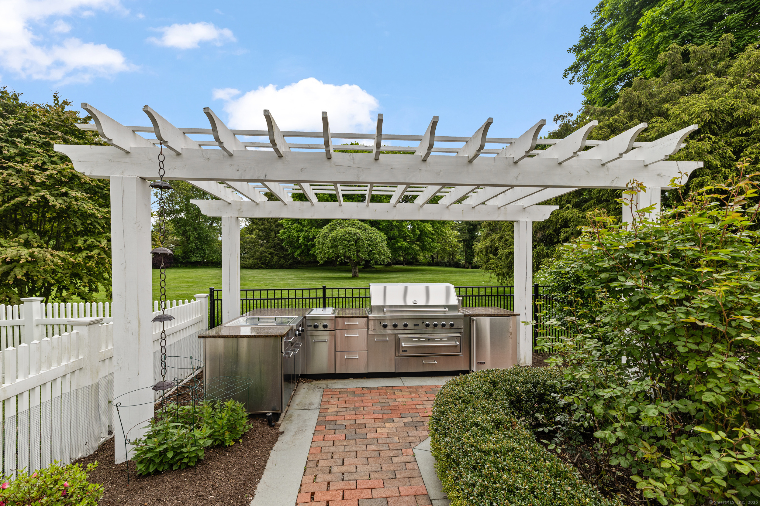 36 Chestnut Hill Road