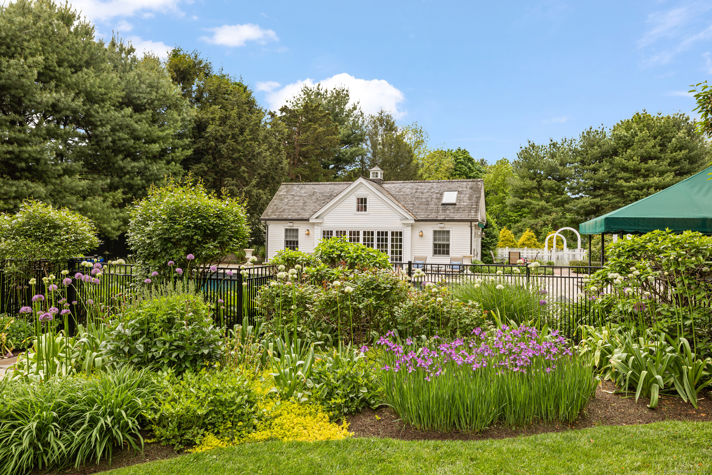 36 Chestnut Hill Road
