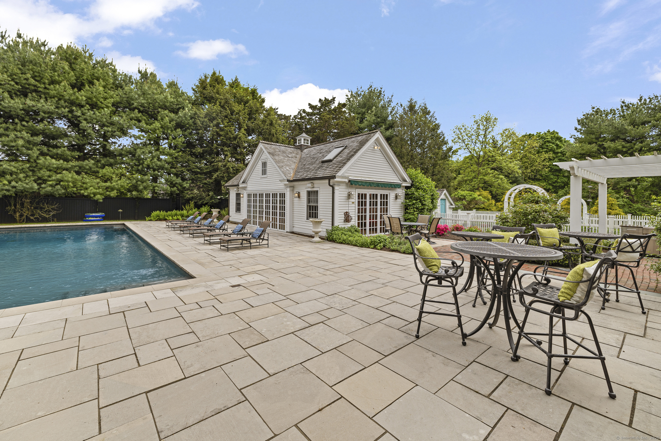 36 Chestnut Hill Road