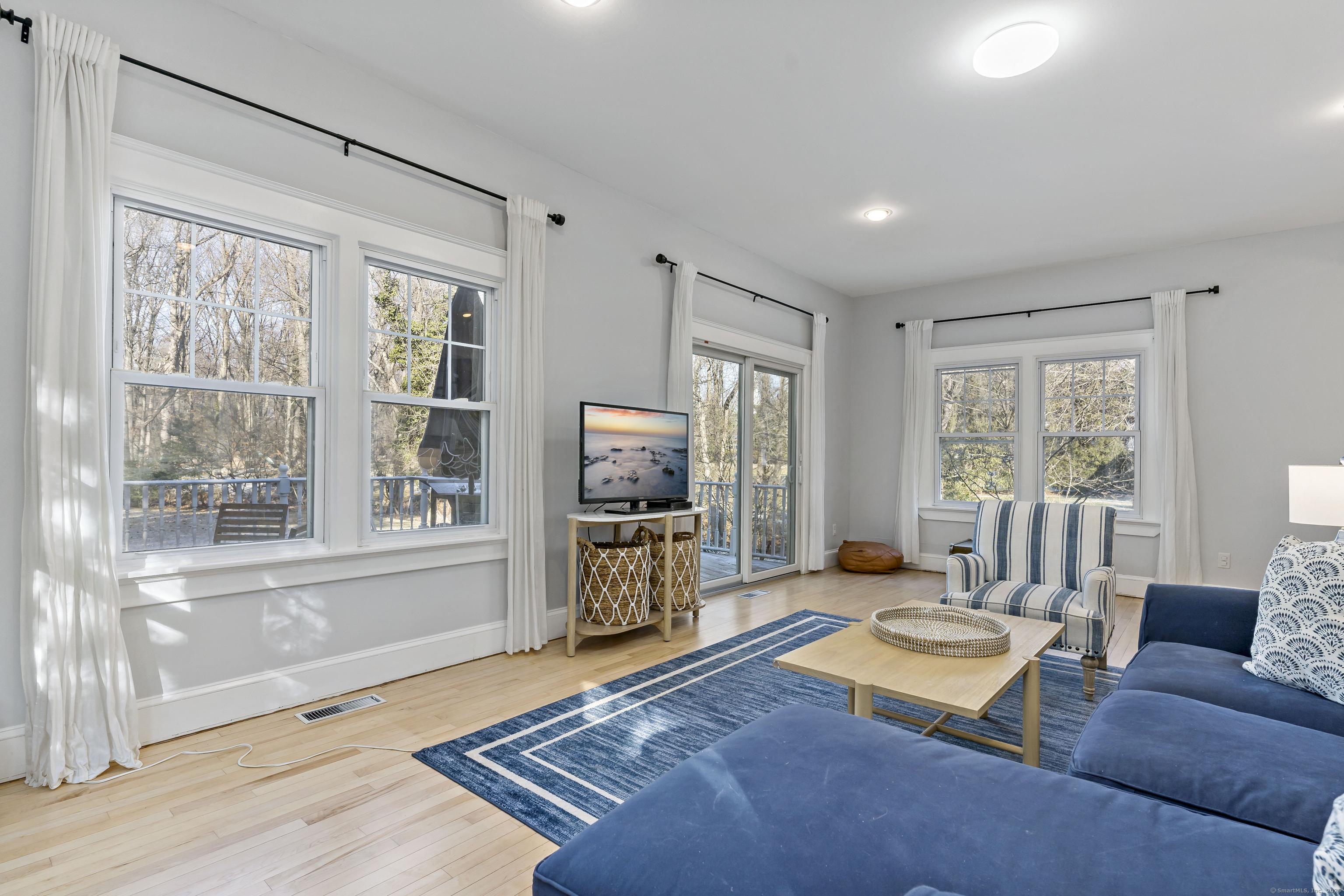 319 Middlesex Road