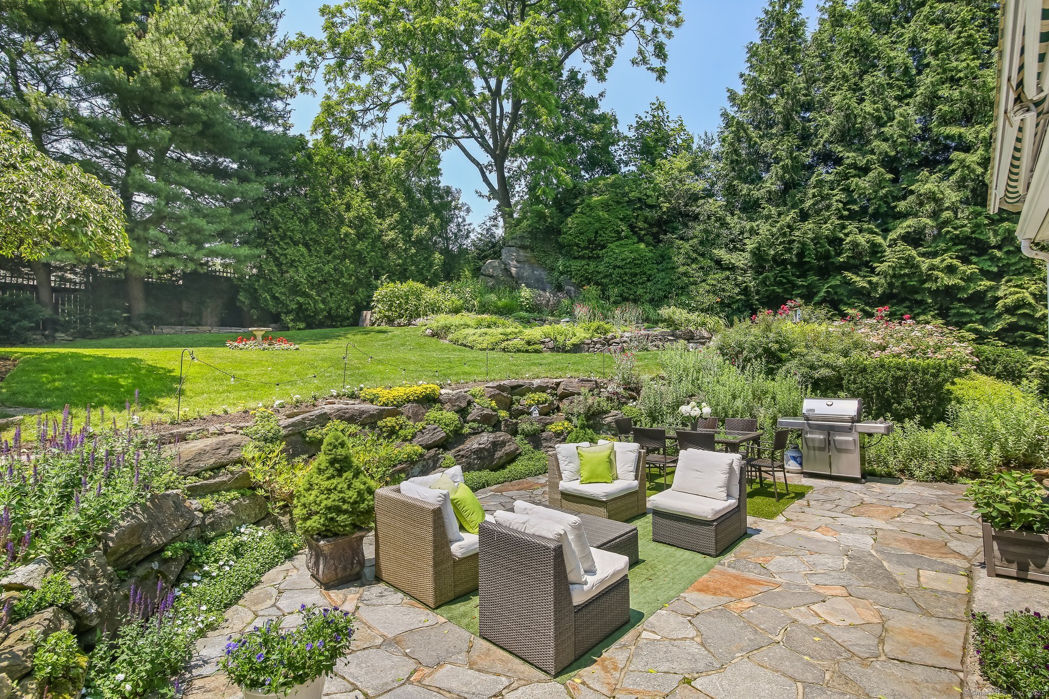 216 Hillspoint Road