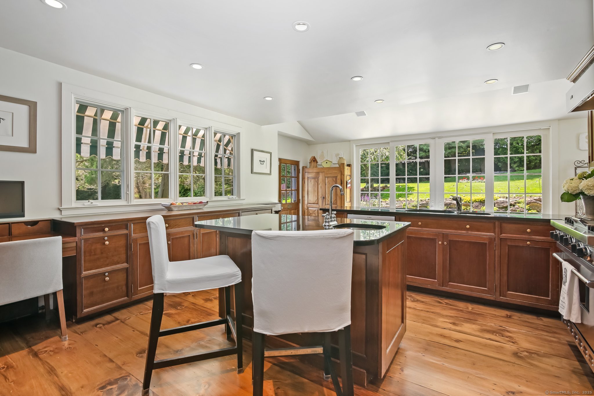 216 Hillspoint Road